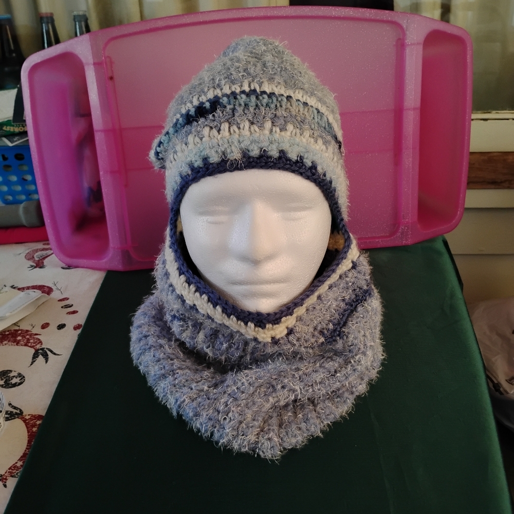 Handmade Crochet Hat / Neck Warmer Combo